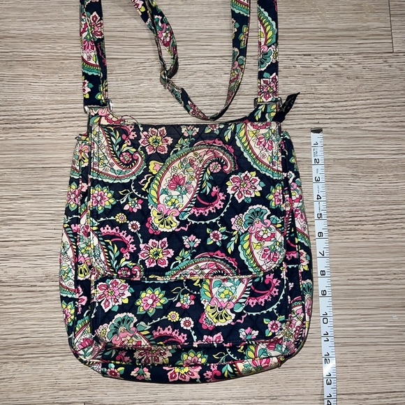 Vera Bradley Multicolored Bag - Picture 2 of 8